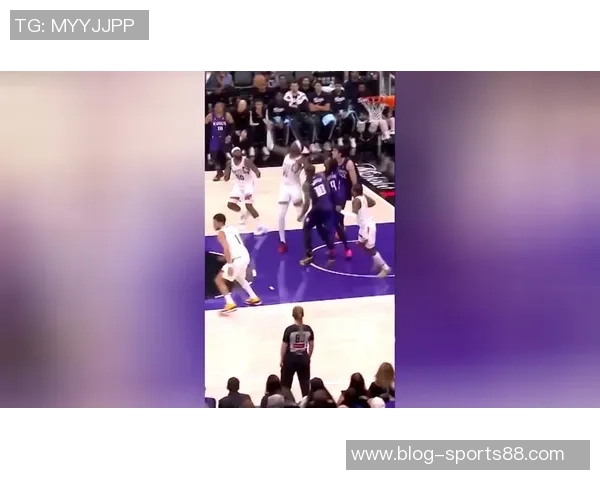 伊戈达罗盛赞杰伦格林挡拆后出手迅速传球配合默契 伊戈达罗盛赞杰伦格林挡拆后出手迅速传球配合默契